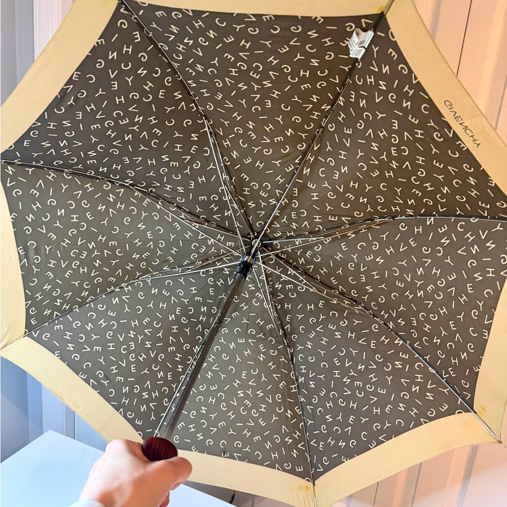 Vintage Givenchy Designer Umbrella Wooden Handle Logo - Picture 4 of 12